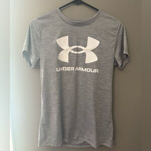 women’s small underarmour tee
